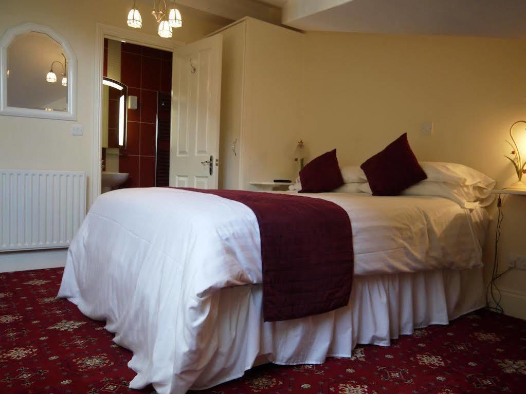 Old Posting House Hotel Cockermouth Exterior photo